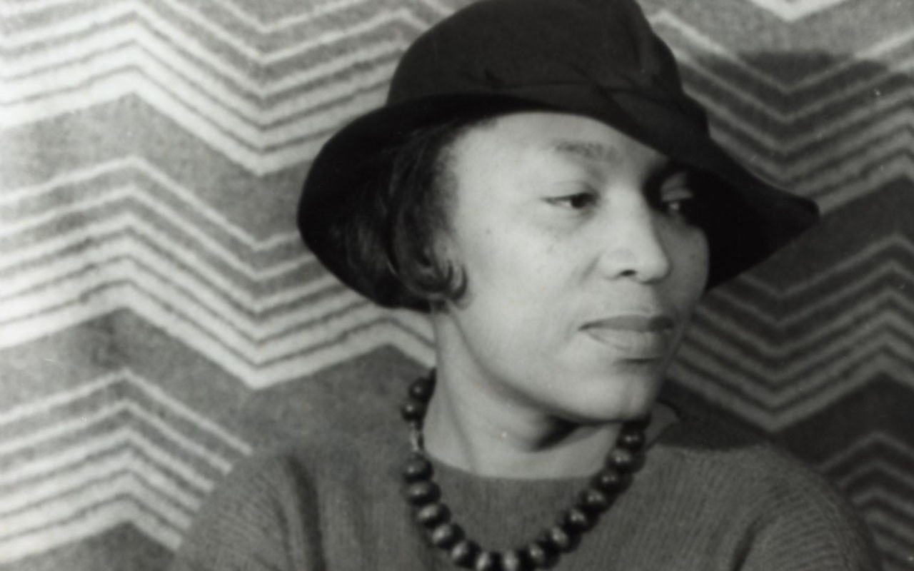 Zora neale hurston how it feels to be colored me discrimination essay