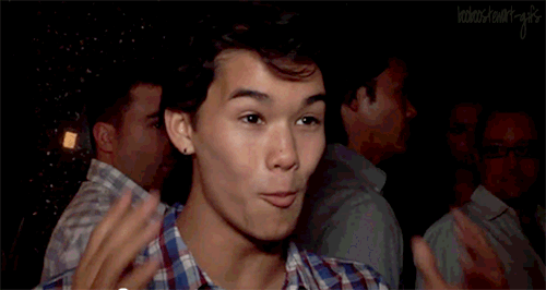 1295180219-tumblr_lvgl0zHNNi1r7q1a3o1_500.gif