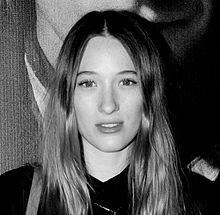 Sophie Lowe