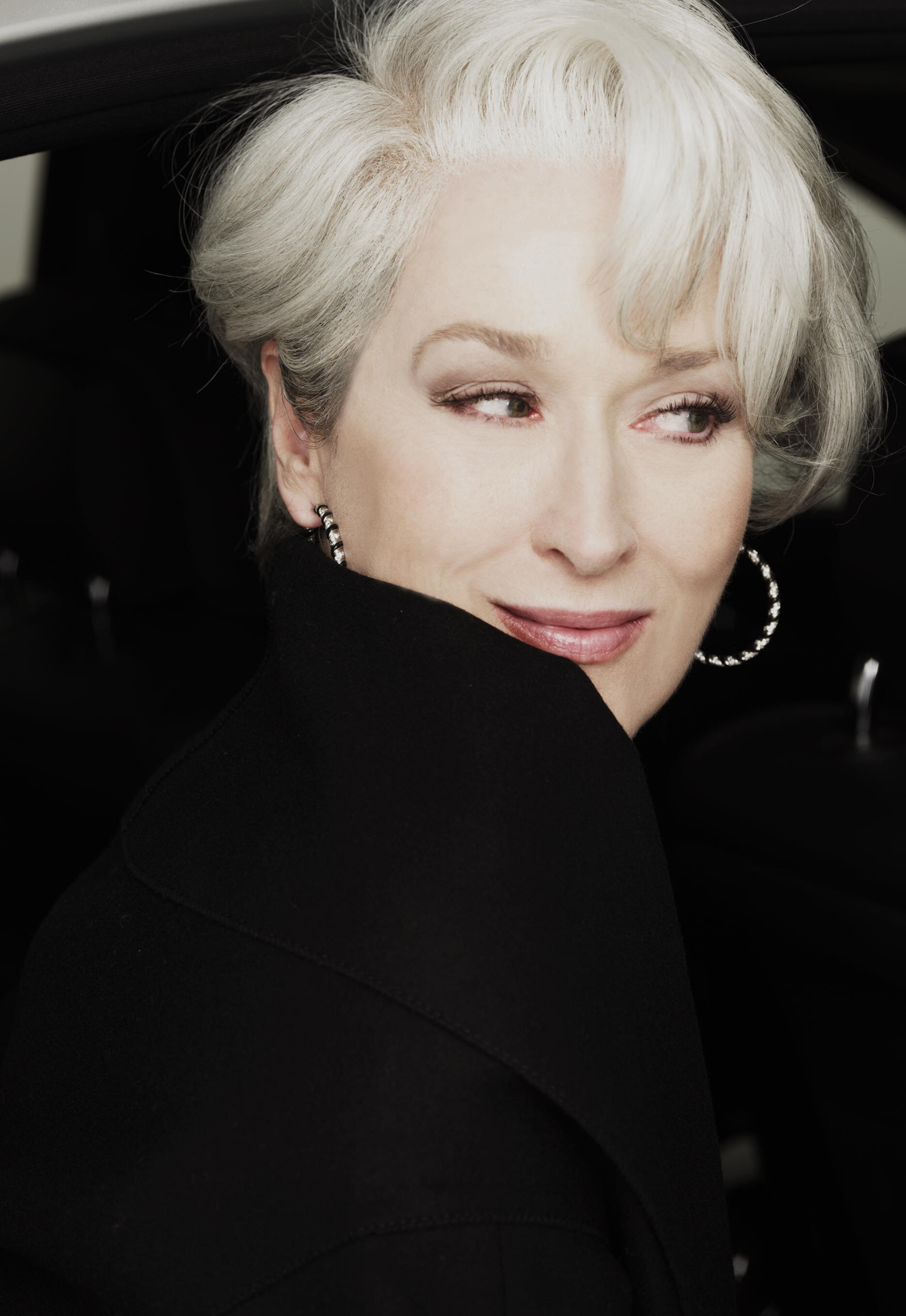 Exclusive First Look At Meryl Streep On Set For The Devil Wears Prada 2! - 8gfbq2g