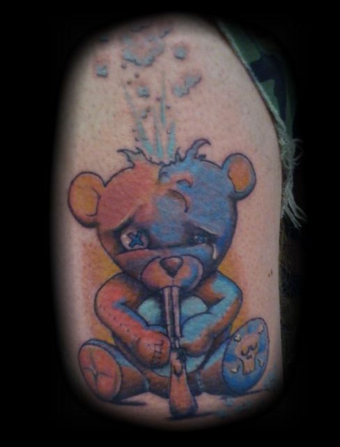 Tattoo bear with broken heart in the style Vector Image