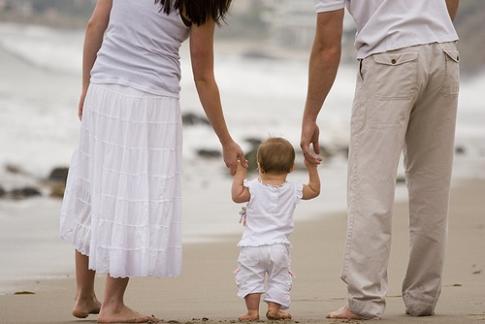Mom Dad And Baby Quotes Quotesgram Mom Dad And Baby Quotes Quotesgram