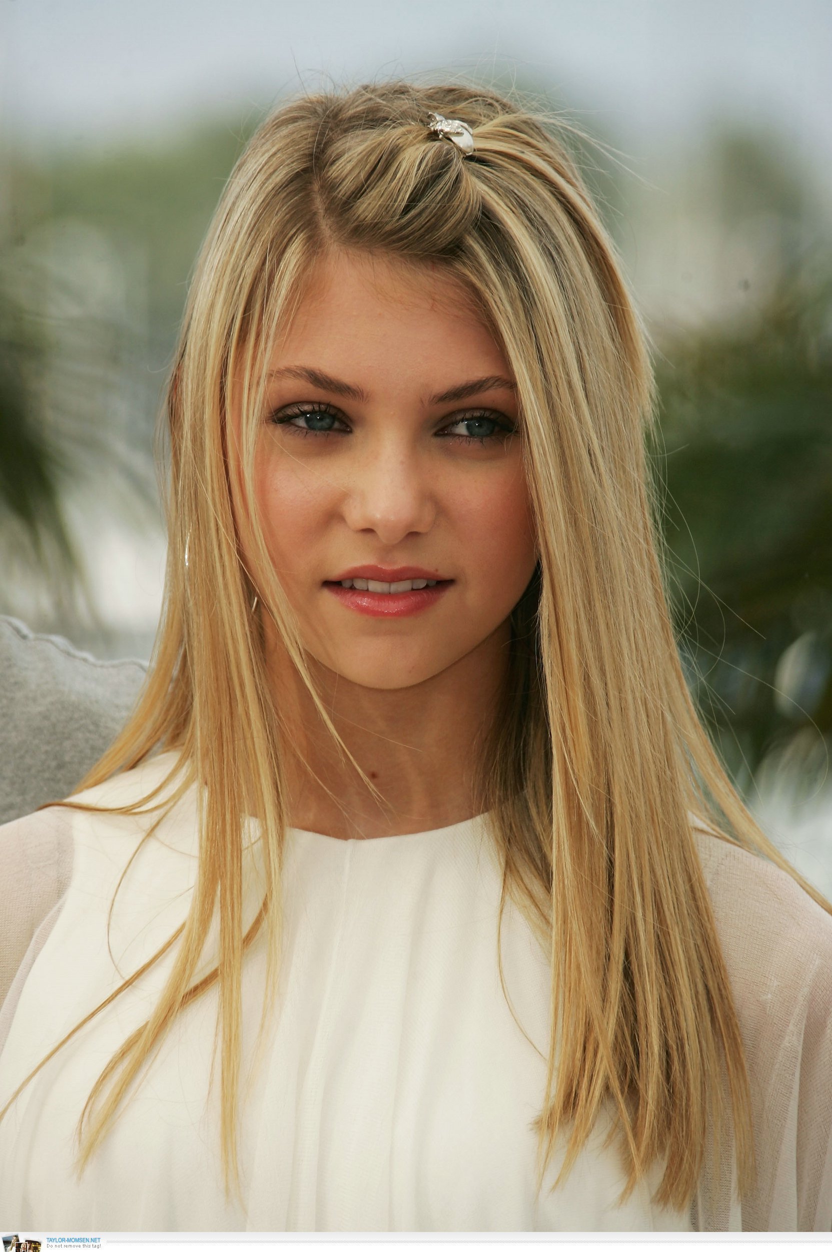 Famous Quotes From The Grinch Cindy Lou Who. QuotesGram