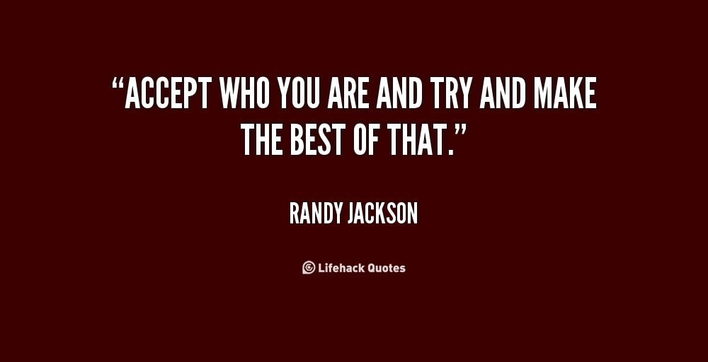 желтая надпись на сером фоне. Just who you are. Love don't judge. Who are you надпись. картинка who are you.