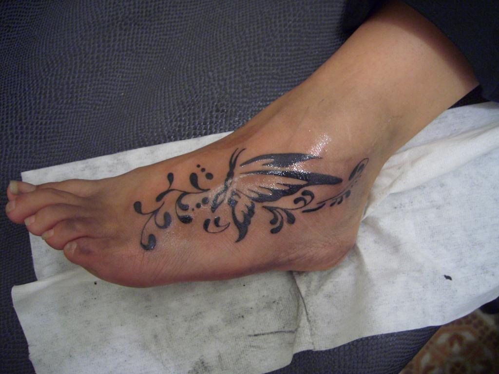 Foot Tattoo Designs For Women Quotes Quotesgram