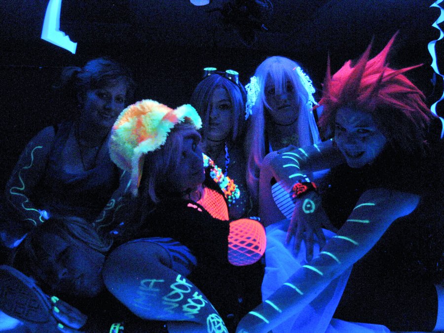 Raver Girl Model Raver Girl Model