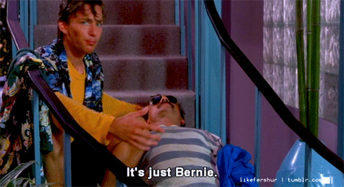 1056106354-giphy.gif