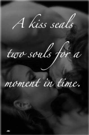 Featured image of post Romantic Quotes Hot Kiss Images With Quotes For Girlfriend / And your kiss because it is a miracle.