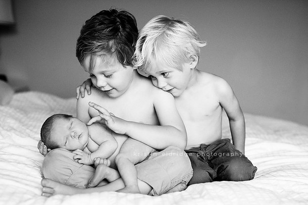 sister and baby brother picture ideas