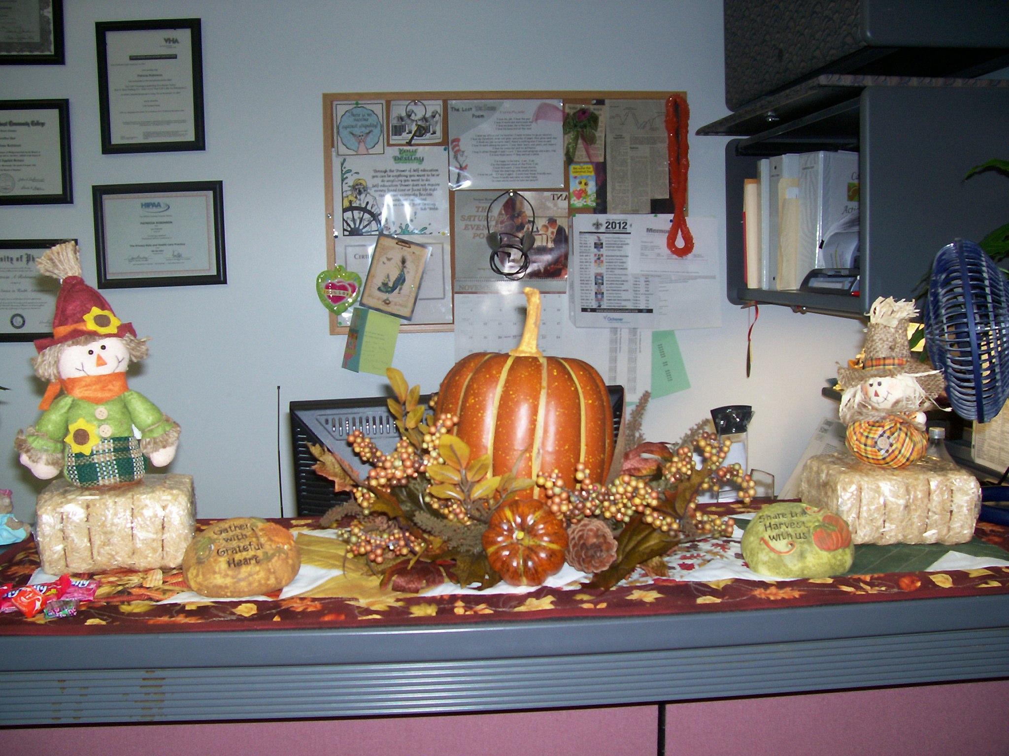 Grateful and Cozy thanksgiving desk decorations Ideas for Your Fall ...