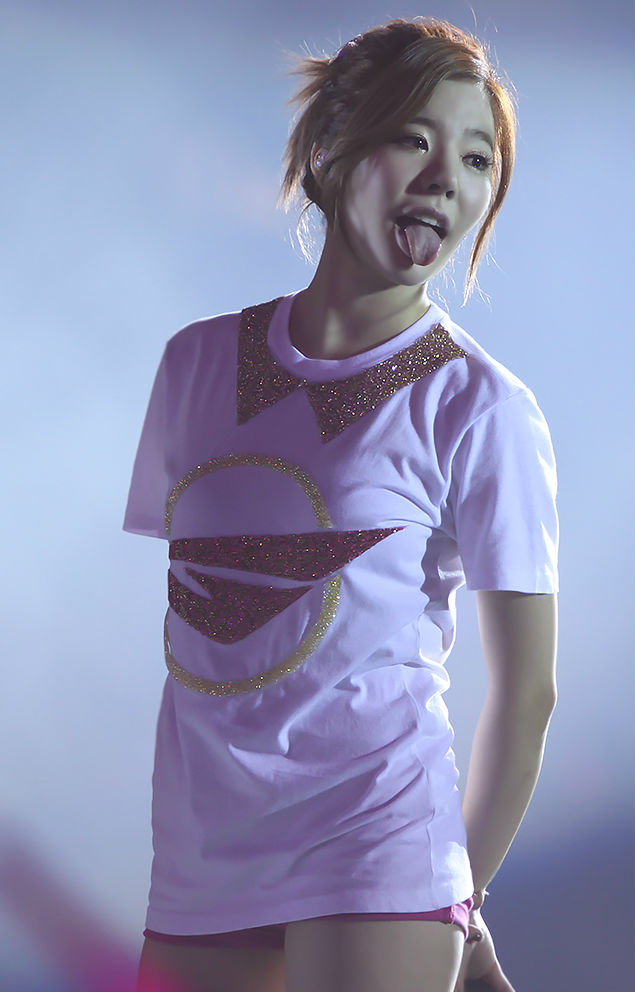 Snsd body sunny 16 Snsd