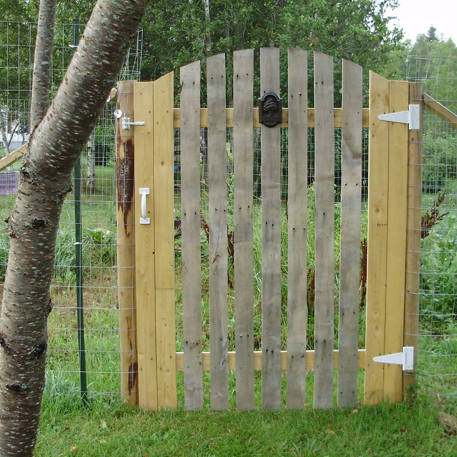 Garden Gate Quotes. QuotesGram