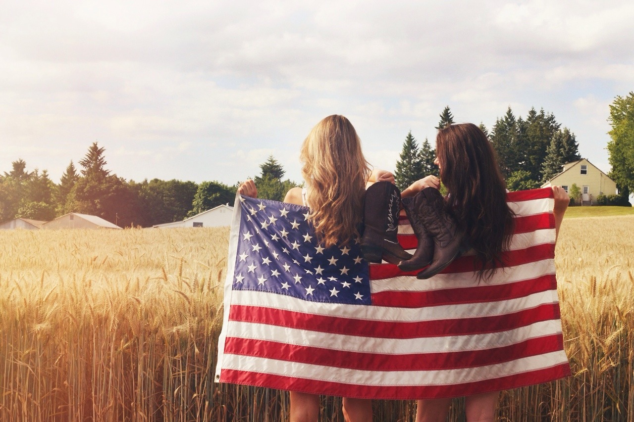 Country видео. Girls сообщество. American Country. Girl North Country. Girl from the North Country.