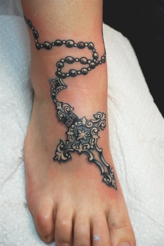 15 Foot Tattoo Designs for Women  Pretty Designs