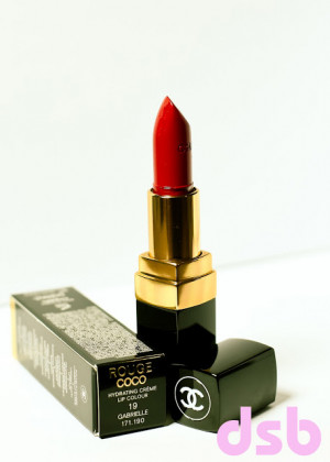 Chanel Rouge CoCo Hydrating Creme Lip Colour number 19 is called ...