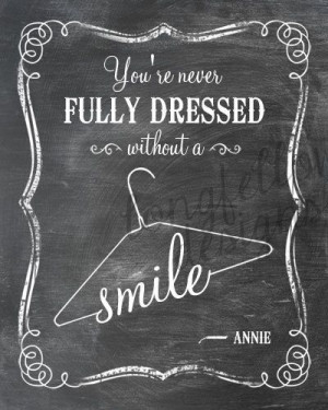 You're Never Fully Dressed Without A Smile - Annie -