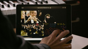 Apple adds two new iPad verses: Orchestrating sound, exploring without ...