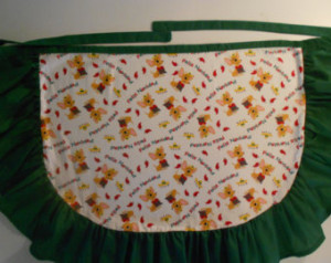 ... Size Adult Apron with Ruffles Christmas Feliz Navidad Chihuahua-Green