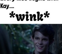 ... crush, kiss, love, once upon a time, ouat, peter pan, robbie kay