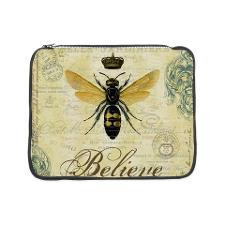 modern vintage French queen bee 15