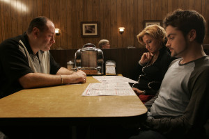 James Gandolfini, Edie Falco and Robert Iler in the final scene of HBO ...