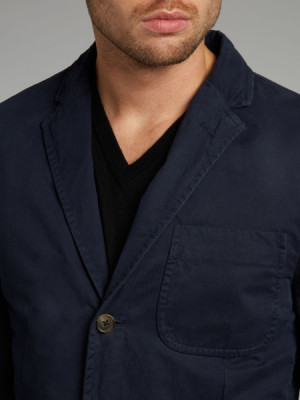 ... on what to wear with it would prefer to wear this with a dark pair