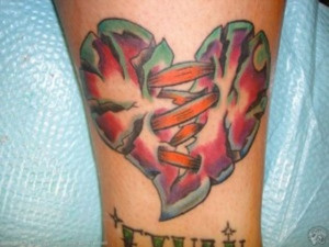 25 Exceptional Broken Heart Tattoos