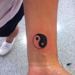 yang tatuaje yin yang tatuaje yin yang tattoos tattoo designs tattoo ...