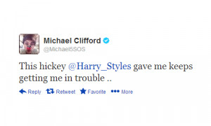 Harry Styles tweet i'm okay 5sos michael clifford THAT;S NICE