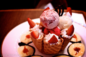 Strawberry Ice Cream Dessert