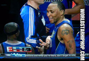 NBA Mavericks Marion & Terry Throwing Up Blood Or Crip Handshake ...