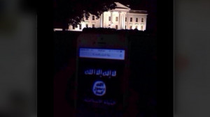 PHOTO: This photo, apparently taken in front of the White House, was ...
