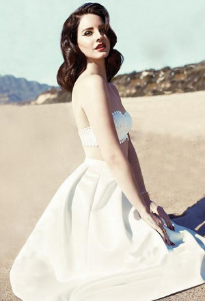 Lana Del Rey on beach