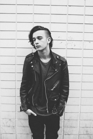 1975, black and white, boy, music, the 1975, matthew healy, matt healy