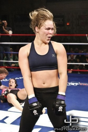 Thread: Ronda Rousey strips naked at KOTC weigh in to hide dog attack ...