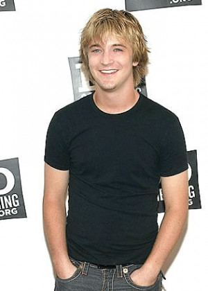 Michael Welch » michael-welch-smiling