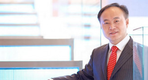 Shi Zhengrong has vowed to fight for his place as chairman