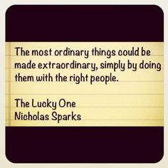 The Lucky One - Nicholas Sparks. This is such a good book! Can't wait ...