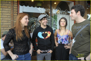 View high resolution