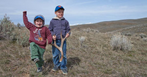 Shed Antler Hunting With Kids – 15 Tips to Make Your Adventure a ...