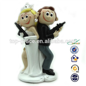 resin film Mr. & Mrs. Smith cartoon funny gun shooting wedding cake ...