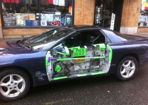 funny-picture-car-insurance-Geico-crash