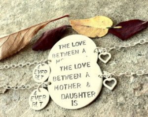 Mommy Bracelet Love Between