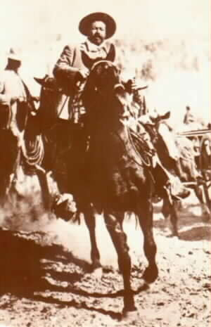 More Pancho Villa images: