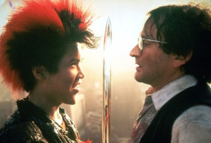 Lost Boys’ leader Rufio opposite Robin Williams’ Peter Pan in Hook ...
