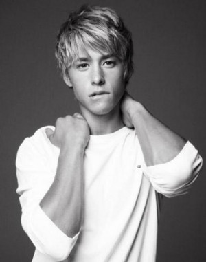 Mitch Hewer (of Skins fame)