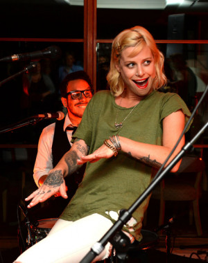 Gin Wigmore Pictures