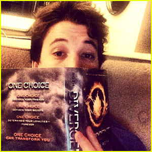 Miles Teller: 'Divergent' Reader!