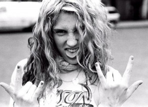 Ke$ha - Sleazy [Remix] (Ft. Andre 3000)