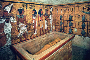 Will a mock-up of Tutankhamun's tomb pull in tourists?